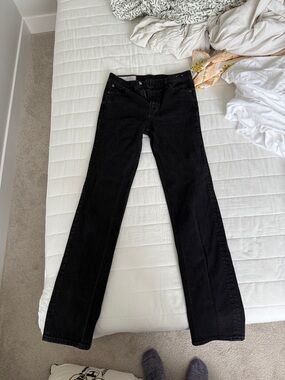 GAP Black Straight leg Jean :)
